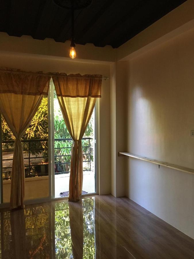 BangcusayLocation One Eighty住宿加早餐旅馆 外观 照片