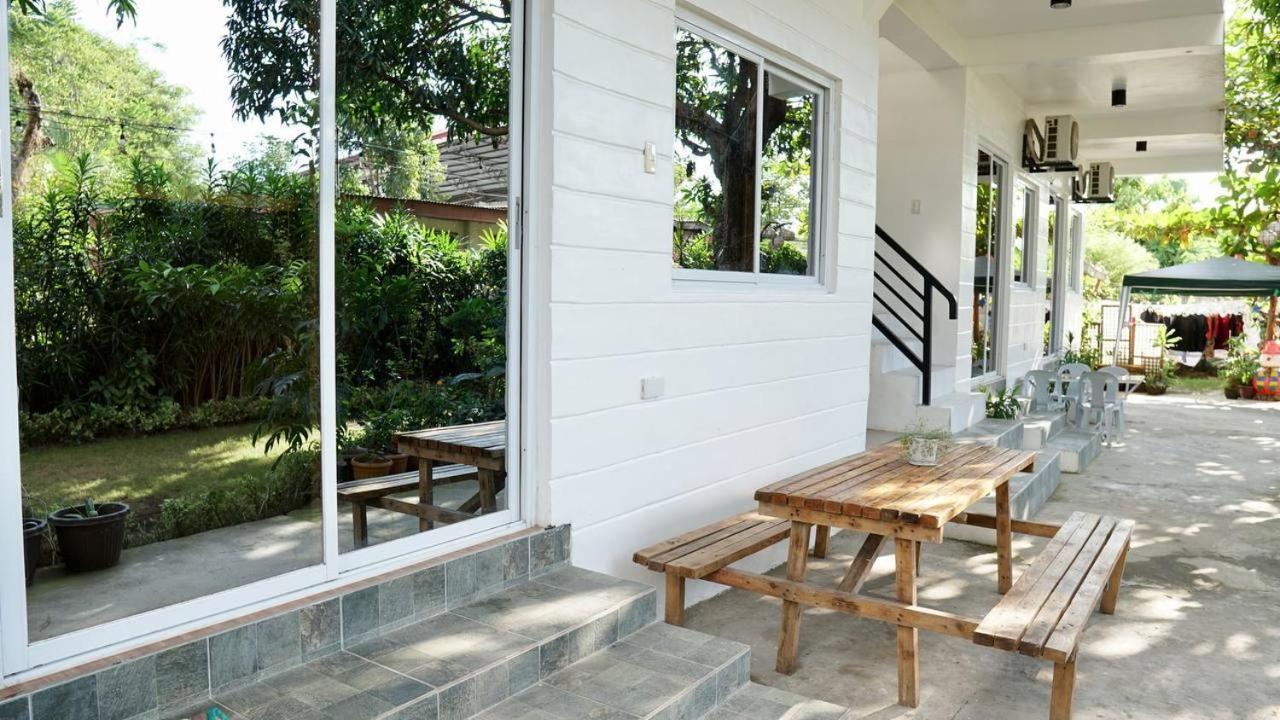 BangcusayLocation One Eighty住宿加早餐旅馆 外观 照片