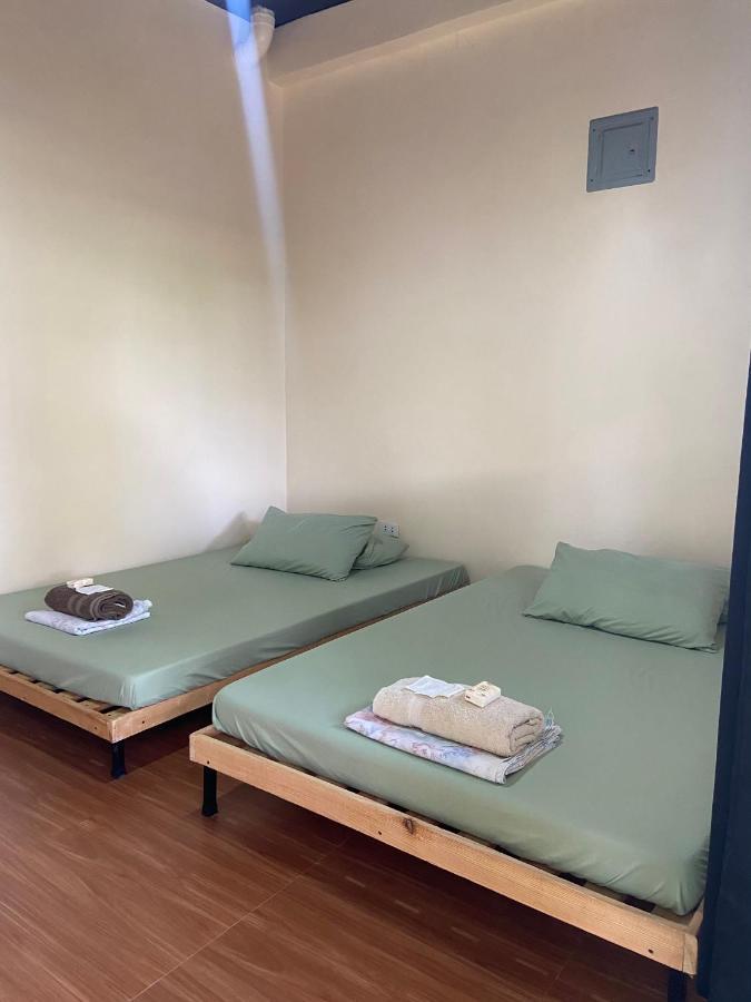 BangcusayLocation One Eighty住宿加早餐旅馆 外观 照片